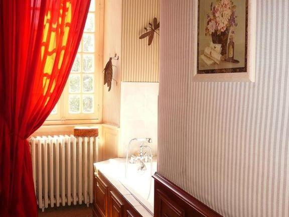 La Marronniere Otel Cheffes-sur-Sarthe Oda fotoğraf